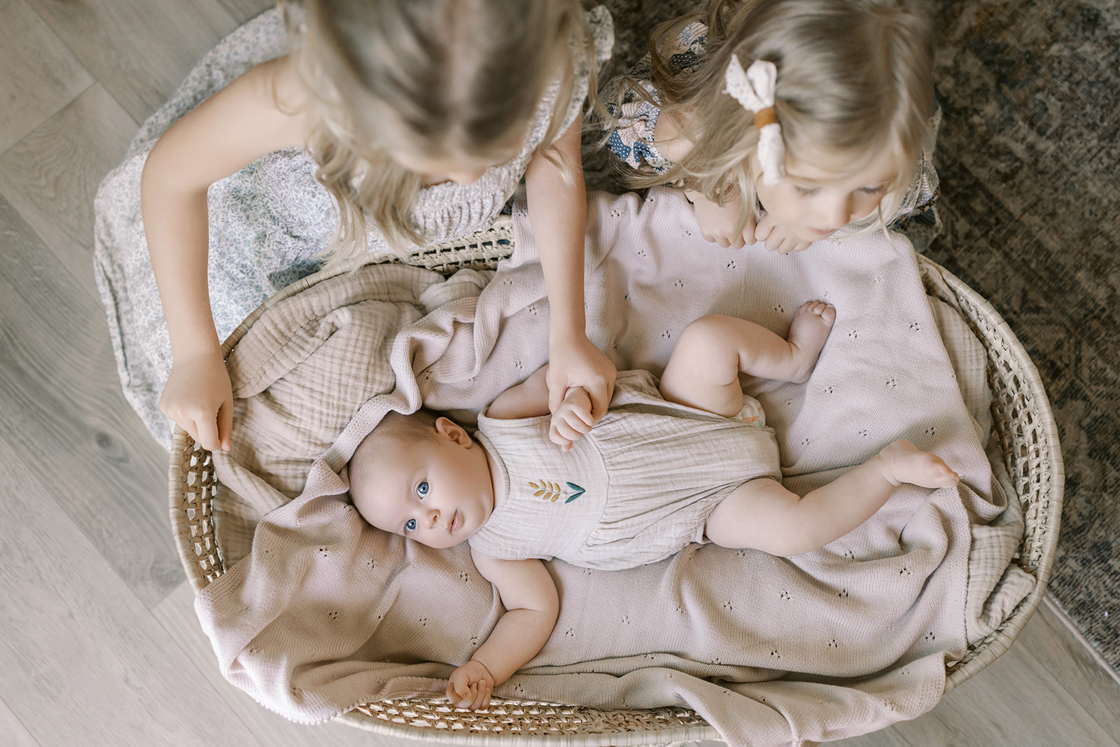 sacramento lifestyle newborn photographer