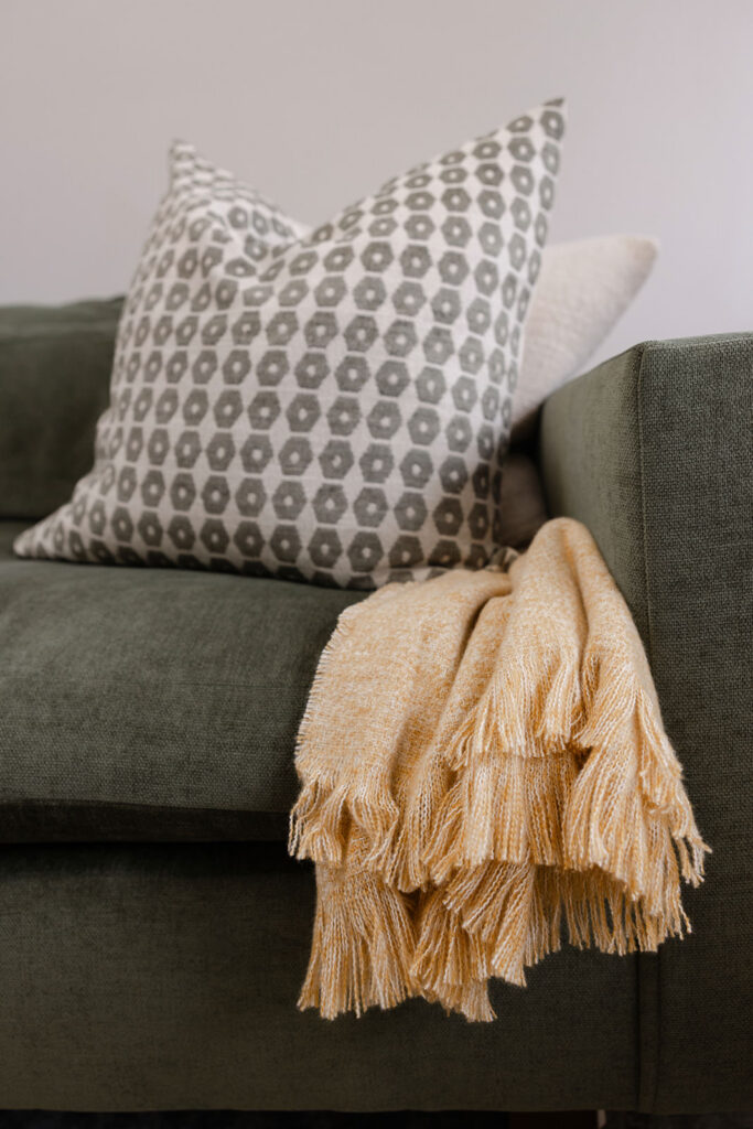 Warm lifestyle branding photo of Sacramento therapist office